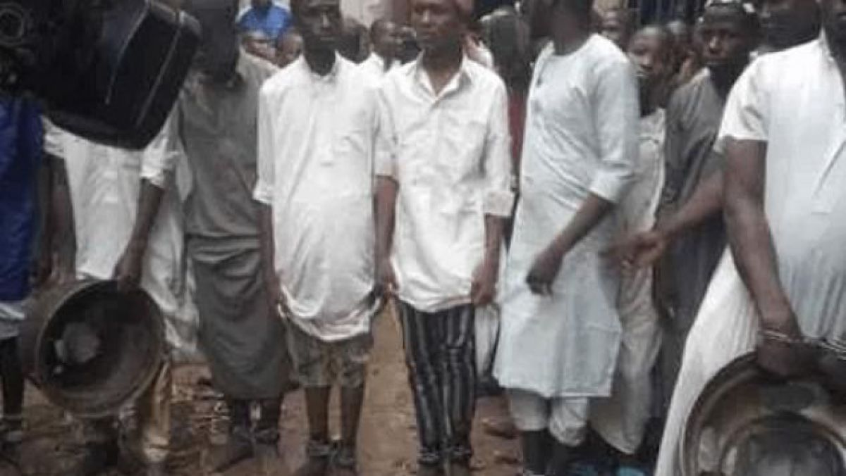 „Casa ororilor”: Aproape 400 de tineri şi minori, torturaţi şi violaţi într-o şcoală coranică din Nigeria