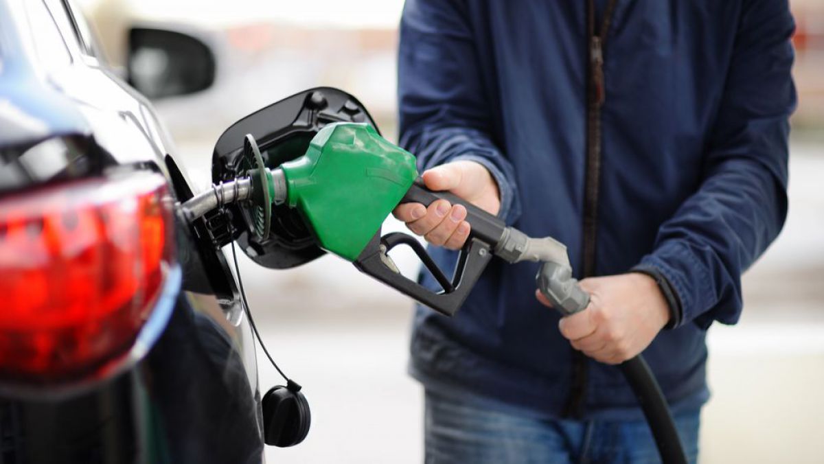 Țarile europene care vor să interzică, după 2030, vânzările de mașini pe benzină şi motorină