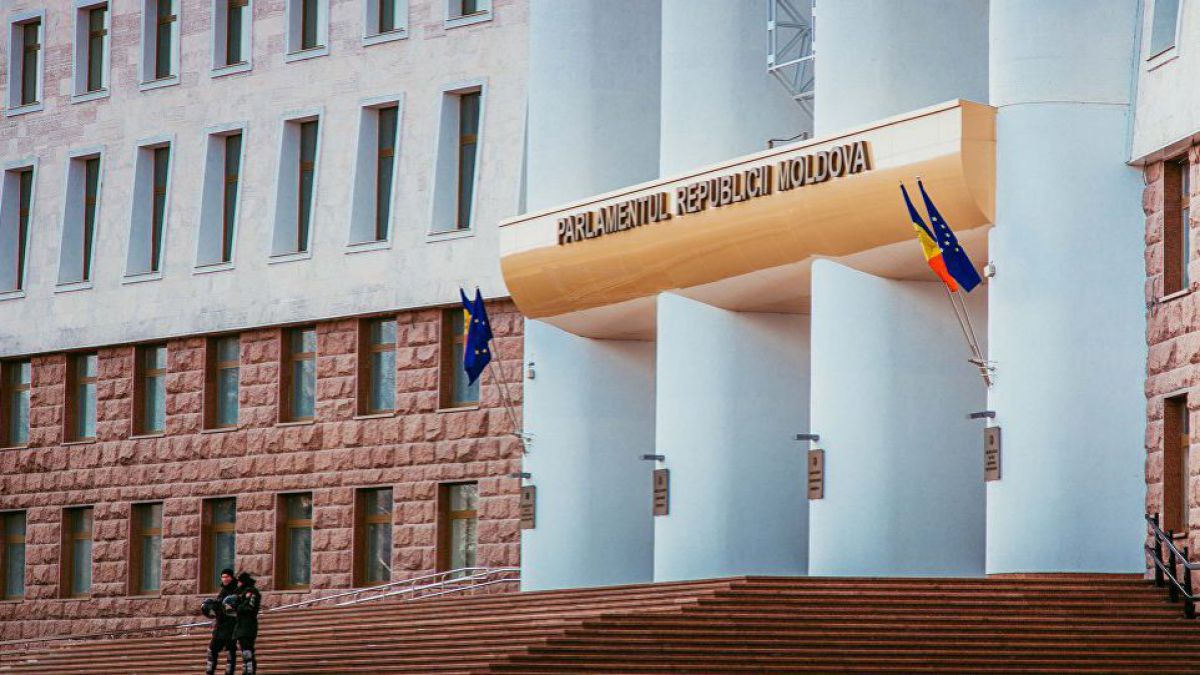 UPDATE. Ședință închisă în Parlament pe raportul comisiei în cazul „Open Dialog”. Candu: „Nu aveți voie să divulgați informația confidențială”
