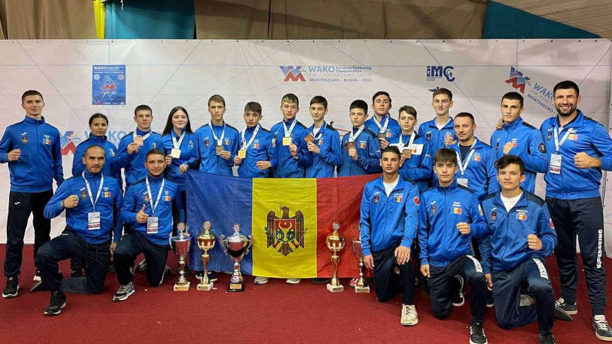 15 medalii pentru sportivii moldoveni la competițiile de kikboxing 