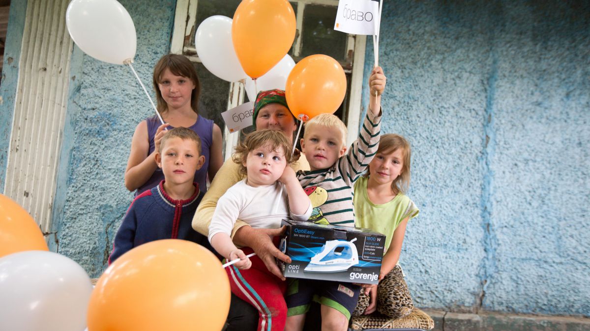 250 de familii numeroase au beneficiat de suport în cadrul proiectului „Și tu poți fi Moș Crăciun”