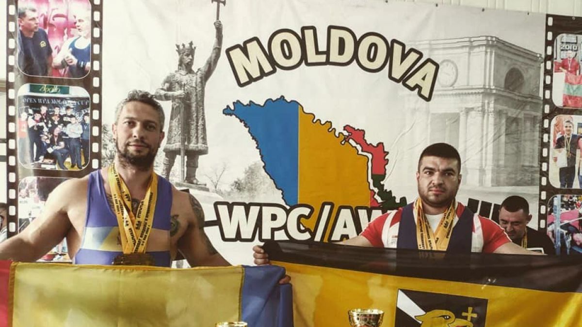 300 de kg la dezdoiri de spate. Un angajat de la „Fulger” a devenit Campion Absolut SHI Powerlifting