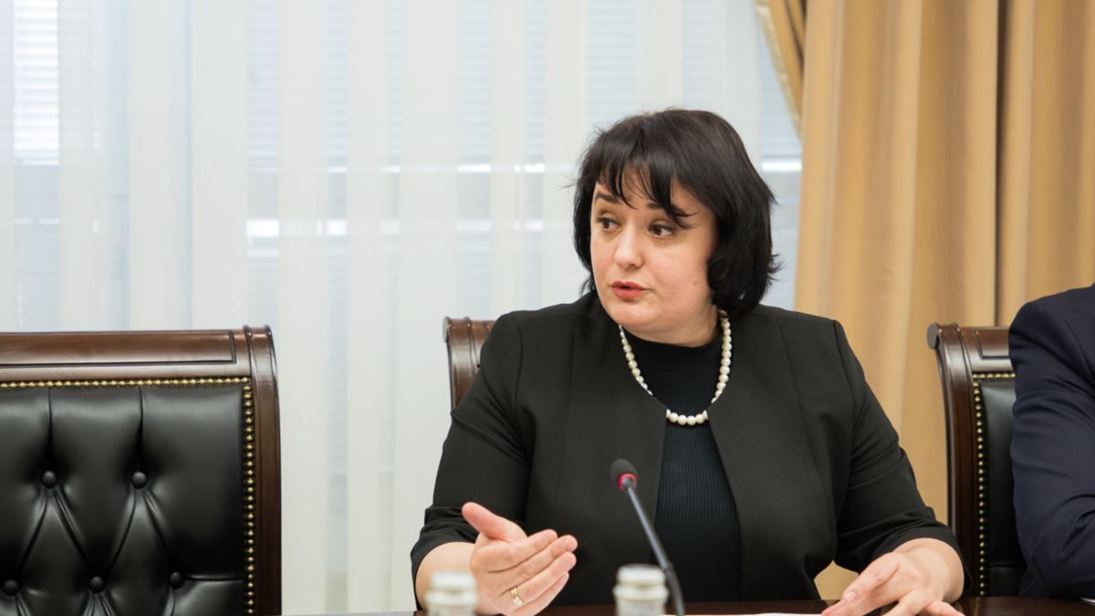 Aproape 2/3 dintre pacienții cu COVID-19 se tratează acasă. Ministra Sănătății (nu) explică în ce mod se împart costurile