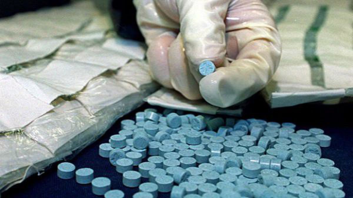 900 de pastile ecstasy în valoare de peste 150 000 lei, confiscate în cadrul unei operaţiuni comune