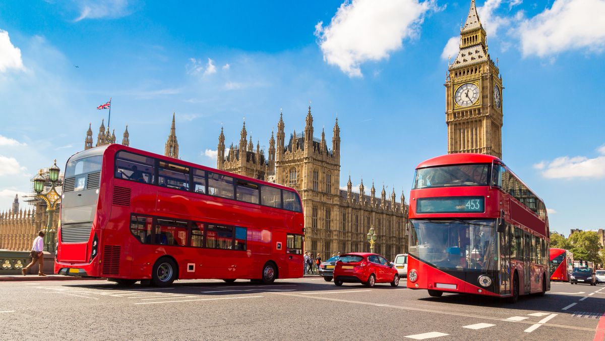 Aproape 40.000 de cetățeni români au cerut să rămână în Marea Britanie după Brexit