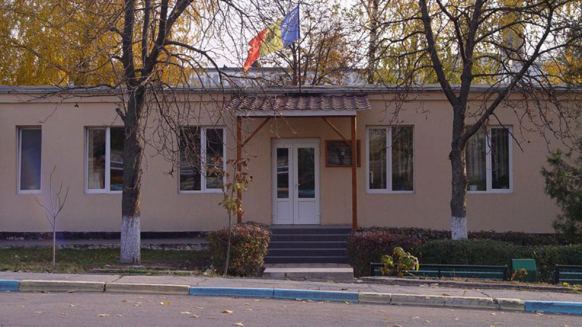 IDIS Viitorul: Autoritățile publice locale țin sub șapte lacăte activitatea întreprinderilor municipale și patrimoniul public