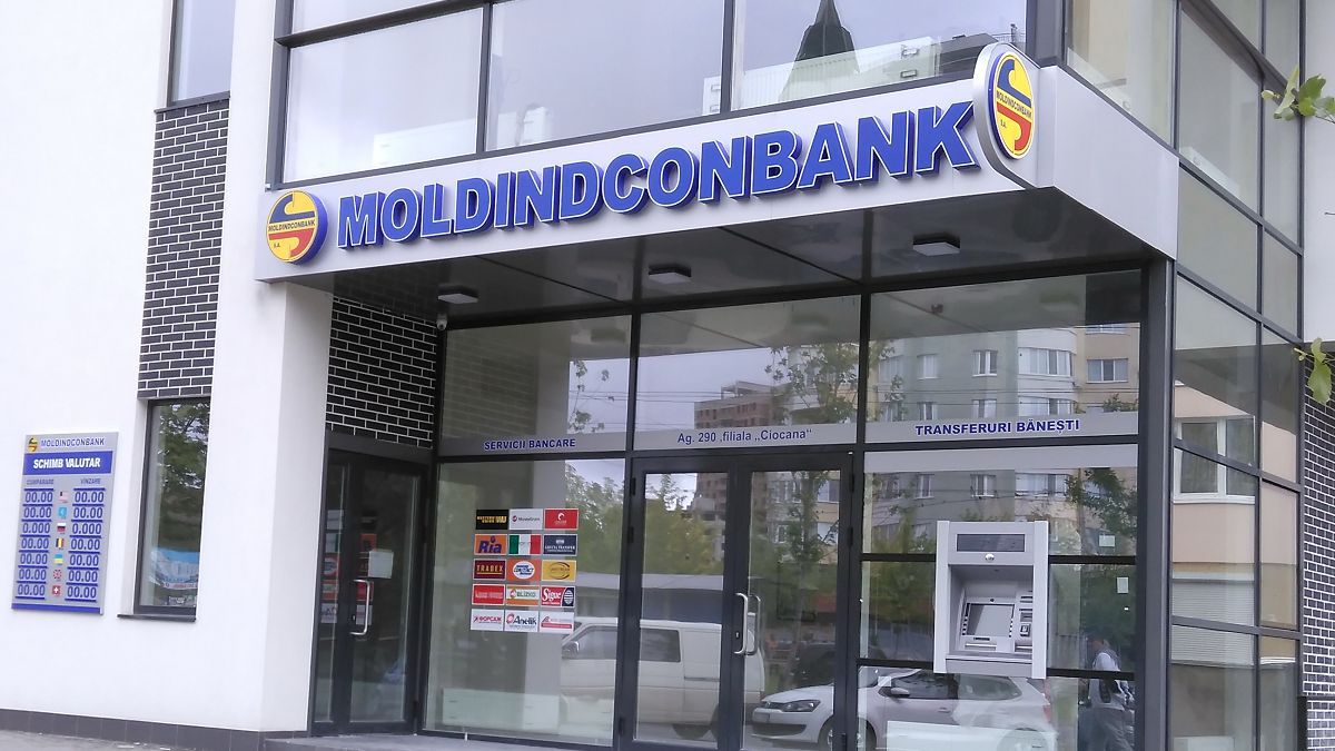BNM prelungește termenul de vânzare a acțiunilor Moldindconbank