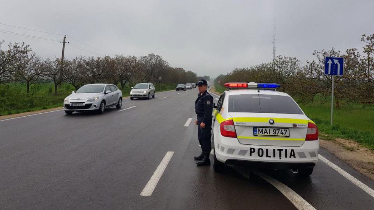 Băuți și neînfricați. Mai mulți șoferi au fost implicați în accidente rutiere din cauză că au urcat beți la volan (FOTO)