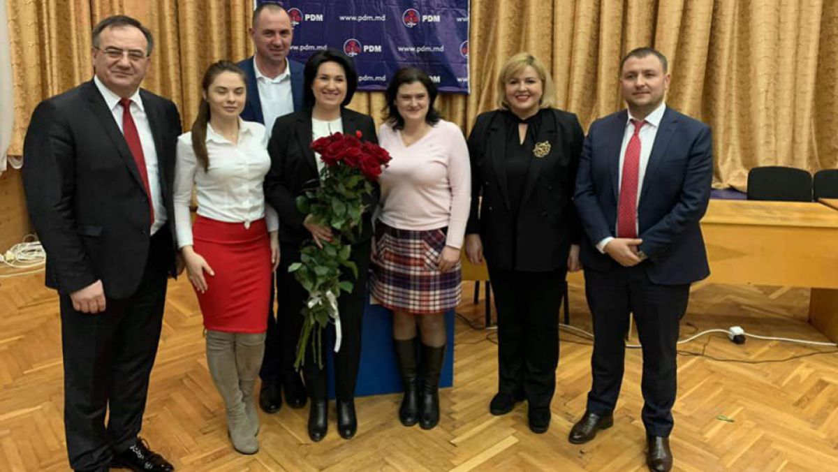 Blocul ACUM cere CEC-ului să sancționeze Partidul Democrat pentru implicarea secretarilor de stat în campania electorală (DOC)