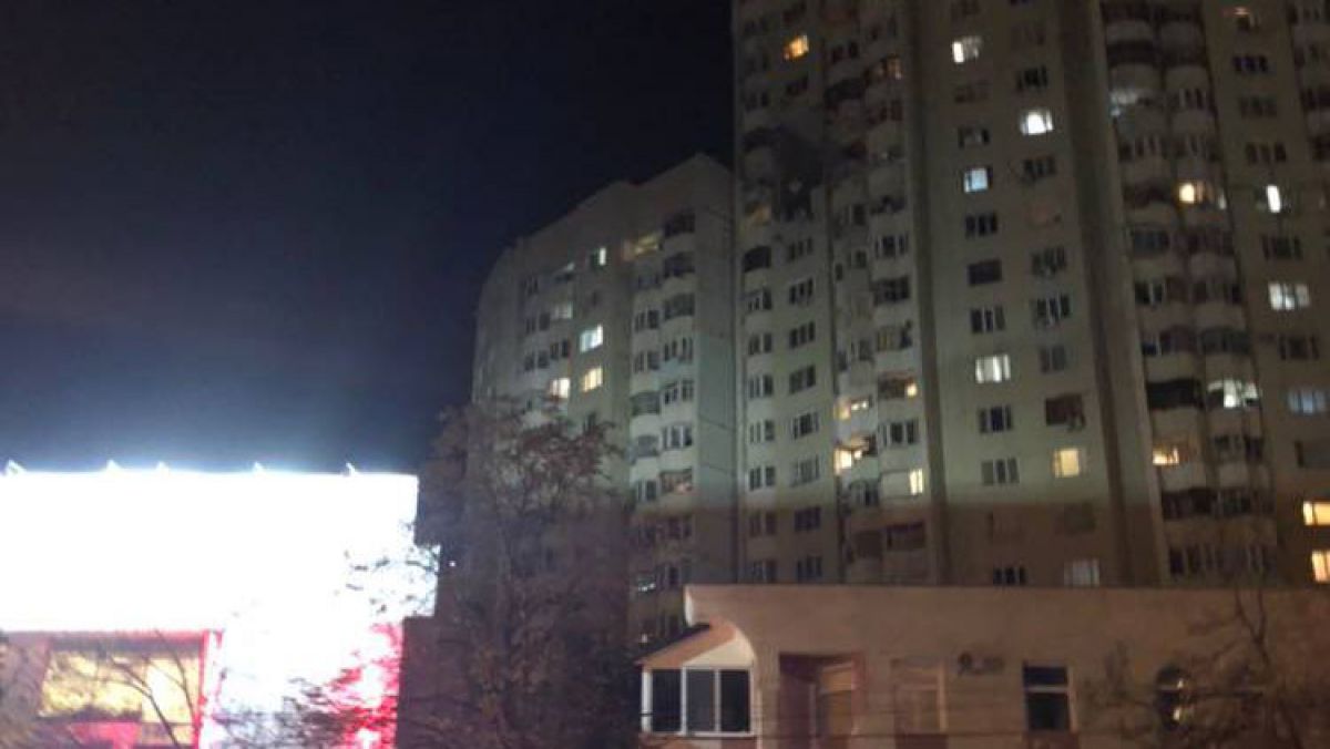 Blocul de pe bulevardul Moscovei, afectat în urma exploziei, restabilit. Autoritățile anunță de când vor putea locatarii să revină acasă