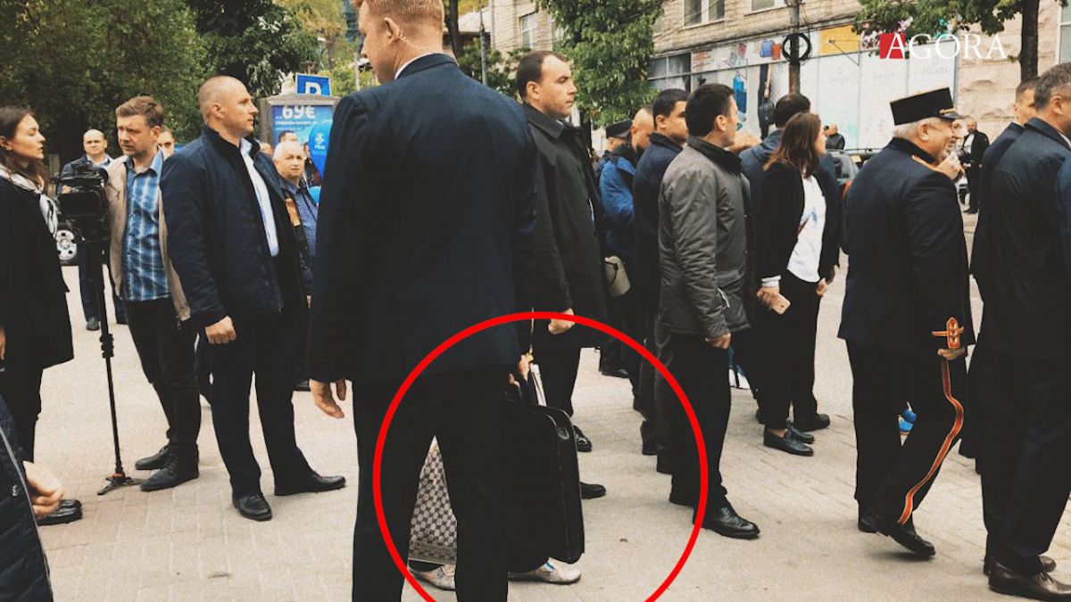 Candu și Filip, păziți cu umbrele și serviete antiglonț: Măsuri sporite de securitate la manifestația PDM, de 9 mai (VIDEO)