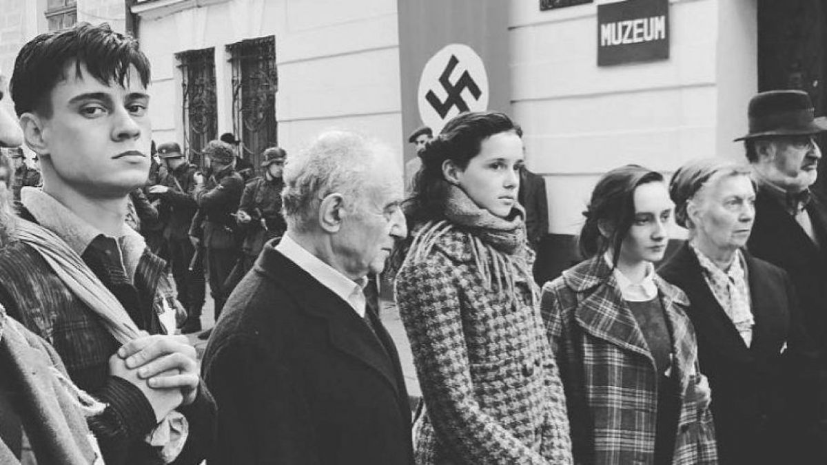 Ce ar fi fost dacă o evreică de 13 ani avea Instagram în 1944? Un proiect inedit, lansat în memoria victimelor Holocaustului