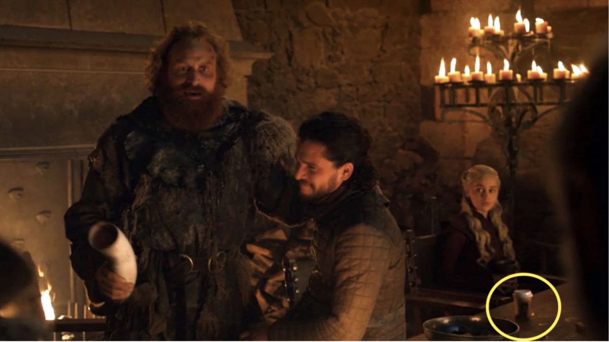 Ce spune HBO despre paharul de la Starbucks „uitat” într-o scenă din Game of Thrones