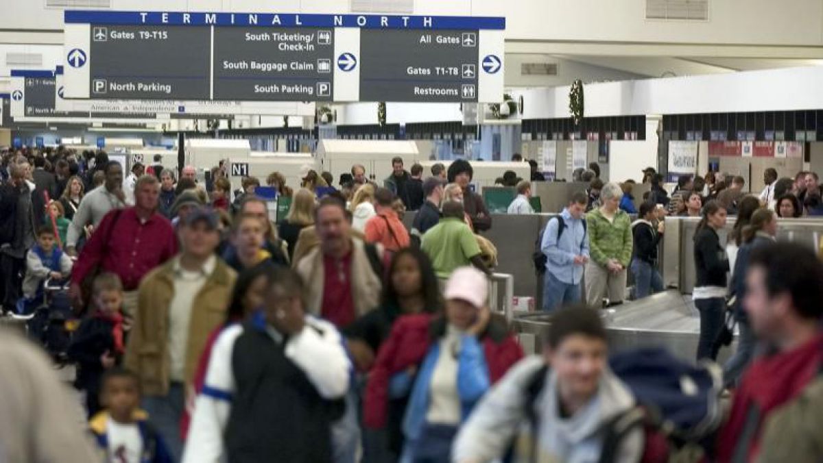 Cel mai aglomerat aeroport din lume: 107 milioane de pasageri l-au tranzitat într-un an