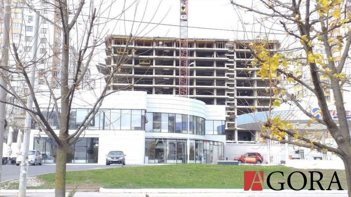 Ciocana: Trei blocuri locative, a câte 20 de nivele, pe 0,5 ha de pământ. Locuitorii din casele vecine cer primăriei retragerea autorizației de construcție 