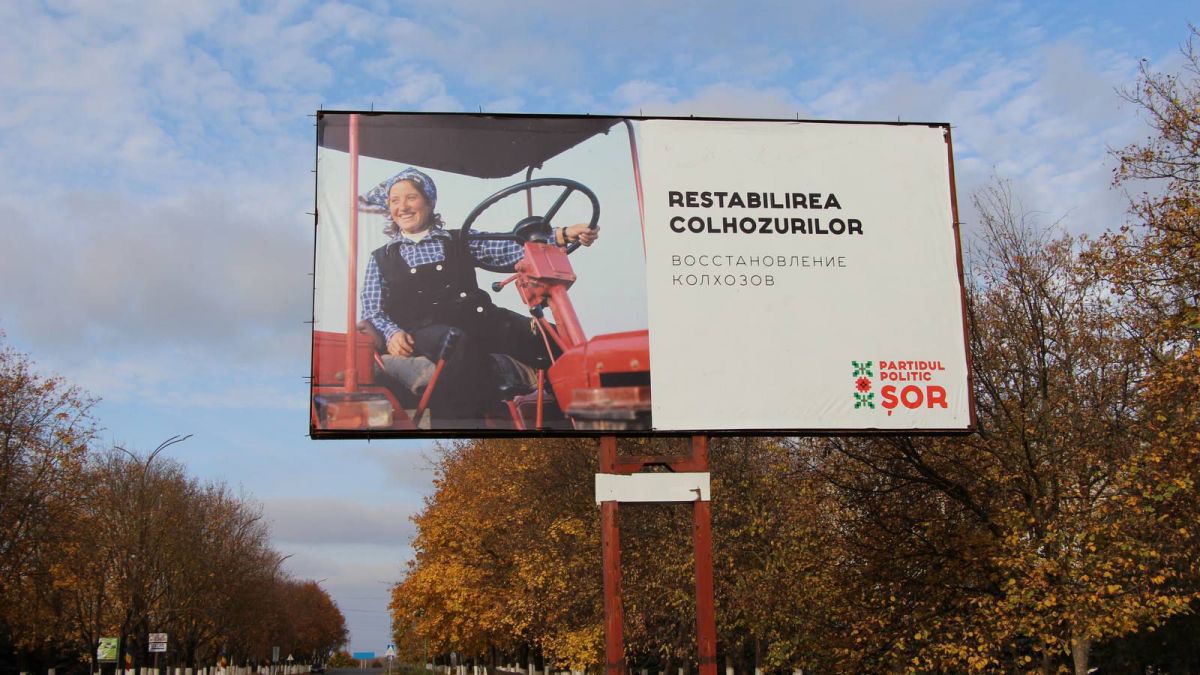 Colhozurile au revenit, cel puțin pe panouri. Șor a instalat bannere cu promisiuni electorale, la Ștefan Vodă