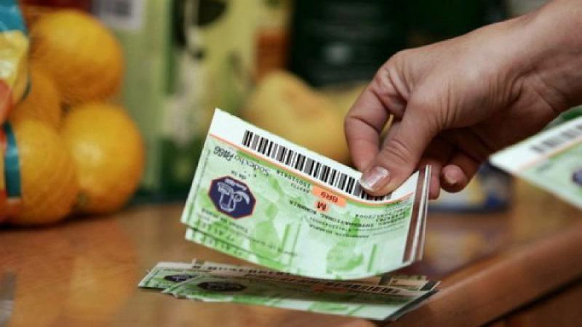 Confederația Națională a Sindicatelor, revoltată de inițiativa privind anularea tichetelor de masă