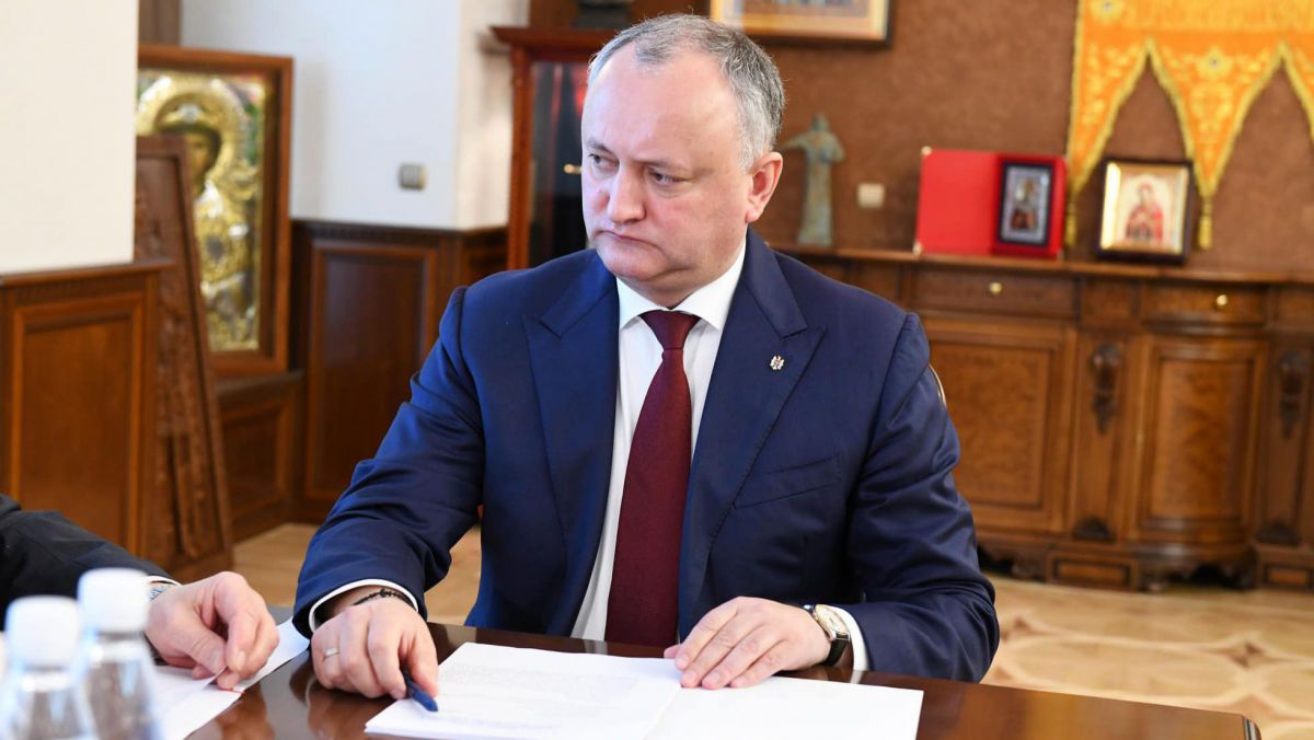 De la zodia vărsător, la probleme „foarte grave”. Cum și-a schimbat Dodon retorica înainte și după alegeri, întrebat de majorări de tarife (VIDEO)