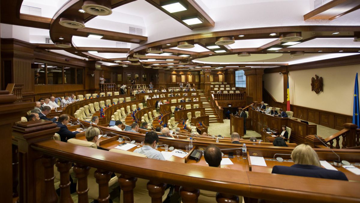 Deputații Blocului ACUM vor înainta moțiune de cenzură pe numele ministrul Apărării. Iată motivul