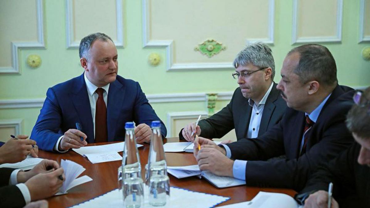 Dodon a dispus anularea deciziei lui Filip de a organiza alegeri anticipate și a cerut  prezentarea de urgență a raportului Kroll 2