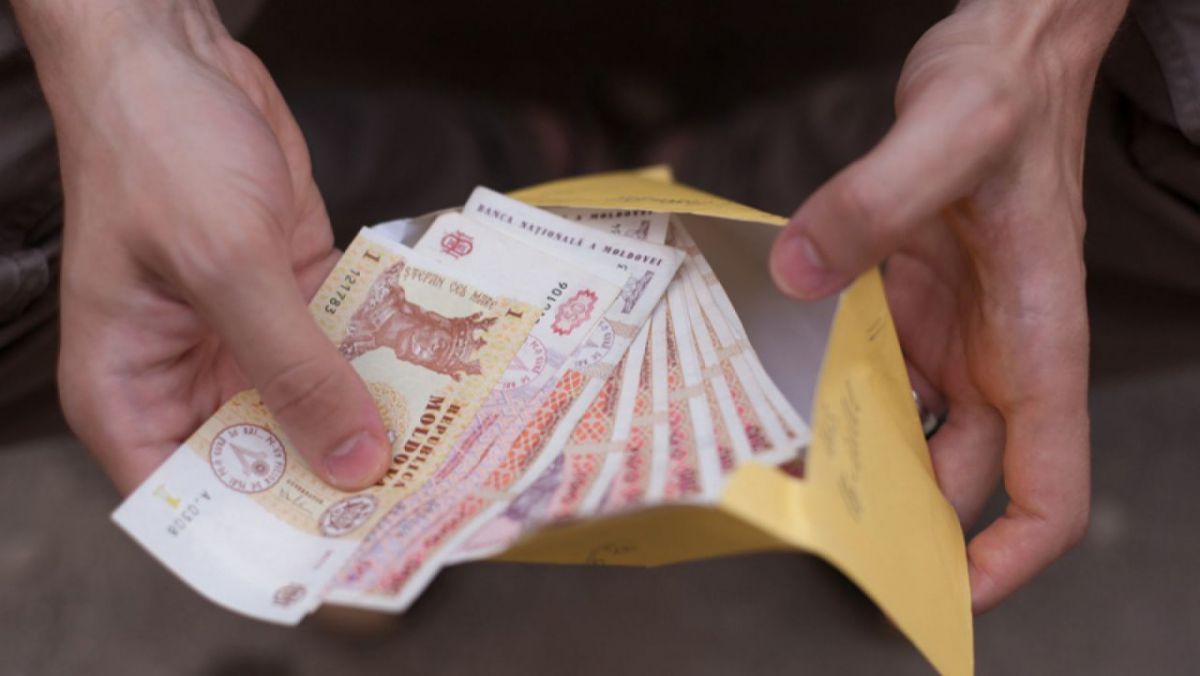 Donațiile pe care le primesc partidele, în vizorul Comisiei Electorale Centrale. Care va fi suma permisă de lege