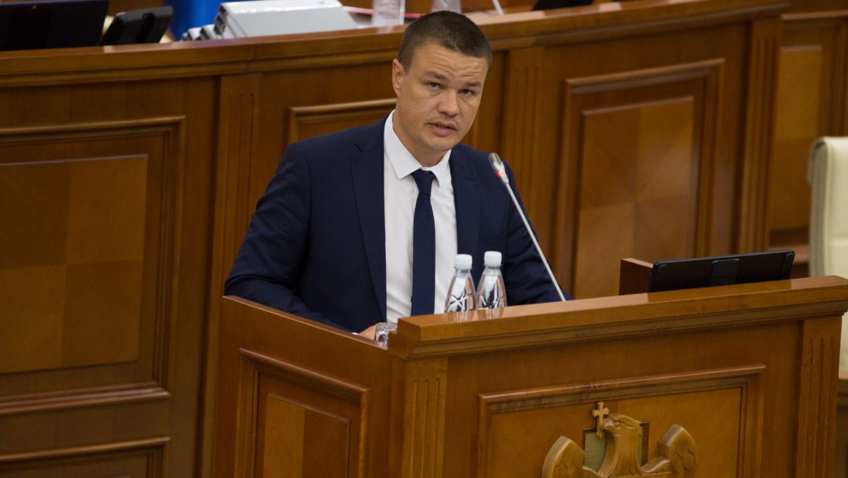 Dumitru Robu îi raportează președintelui Dodon? Răspunsul procurorului general interimar (VIDEO)
