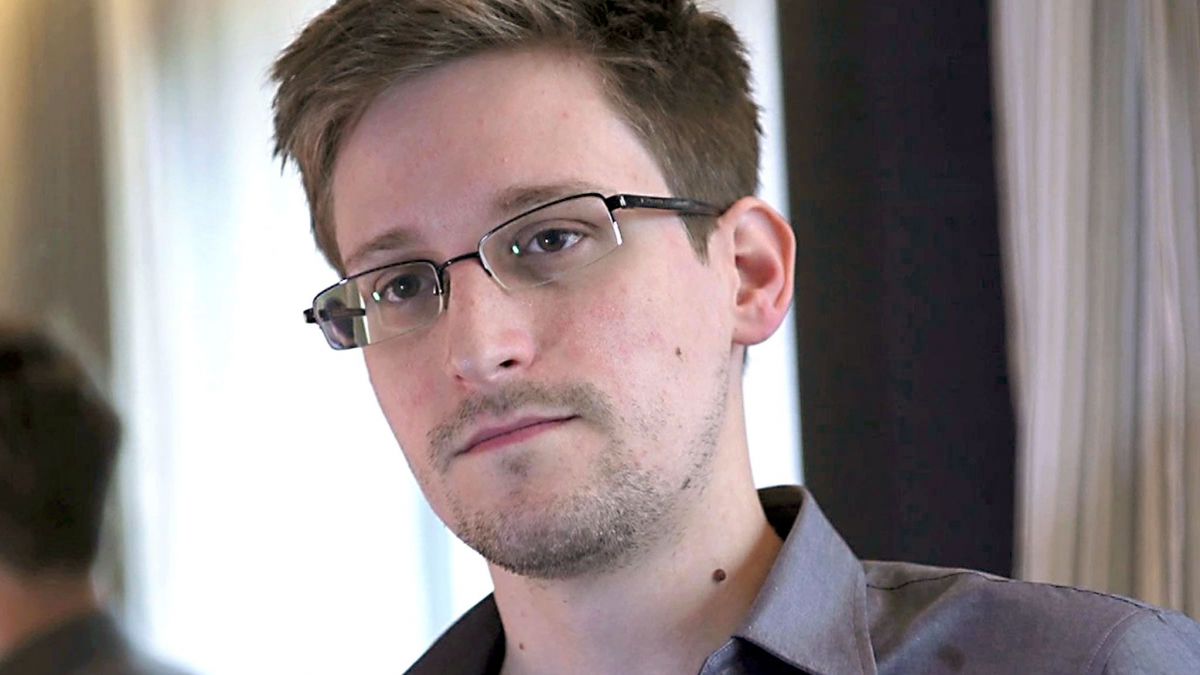 Edward Snowden cere azil politic în Franța, după ce a fost refuzat de 20 de țări