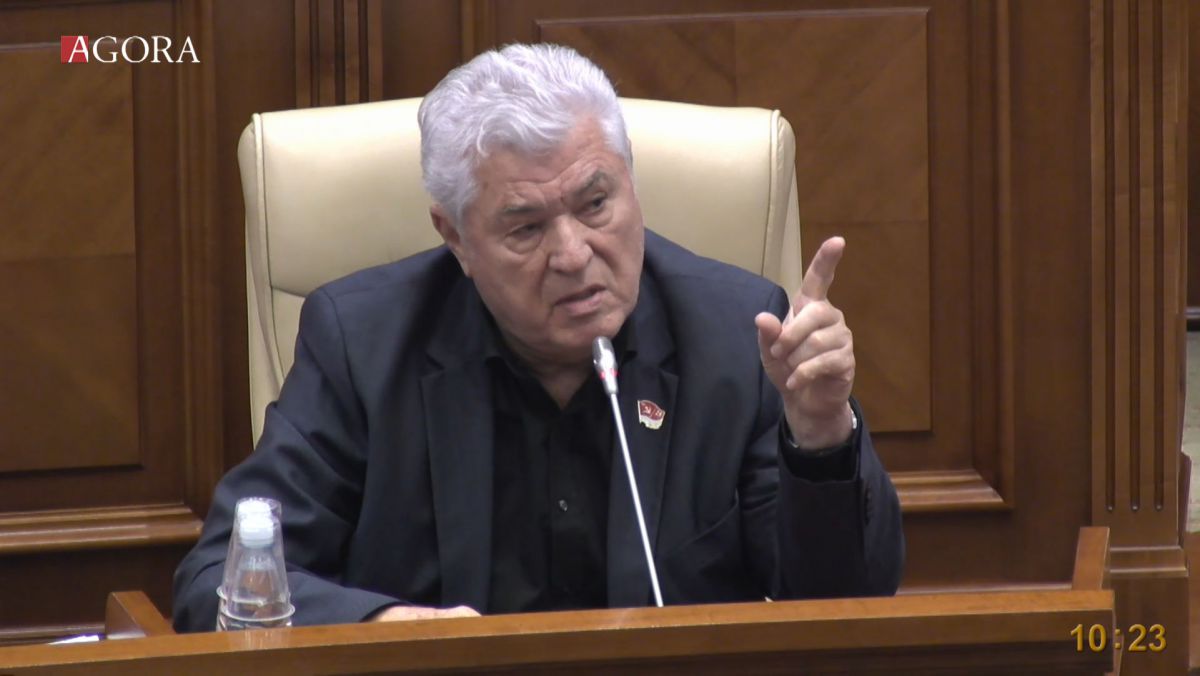 FOCUS. Parlamentul a admis pe ordinea de zi doar un proiect din partea PD. Voronin, către Candu: Nici nu ați numărat voturile, terminați cu falsificările