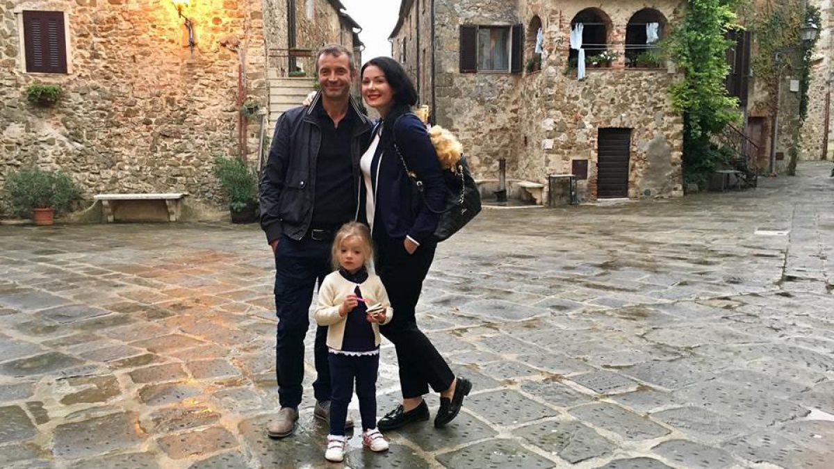 FOTO. Au renunțat la o afacere de succes în Moldova și au construit o pensiune rustică în Italia. Află povestea celor doi moldoveni