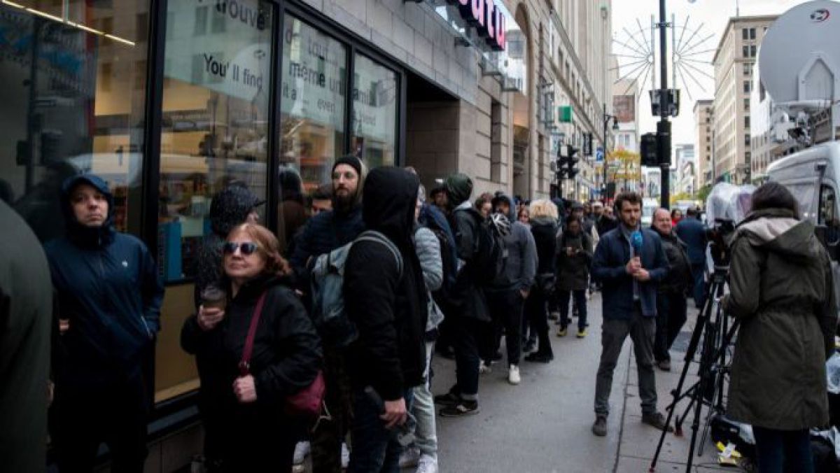 FOTO. Canada: Prima zi după legalizarea marijuanei, sărbătorită pe străzi