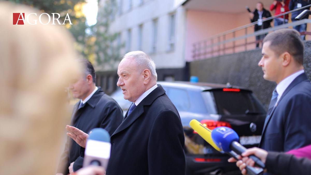 Fostul președinte Nicolae Timofti se folosește de un birou de lucru și de un consilier plătit de stat. Iată cât costă serviciile