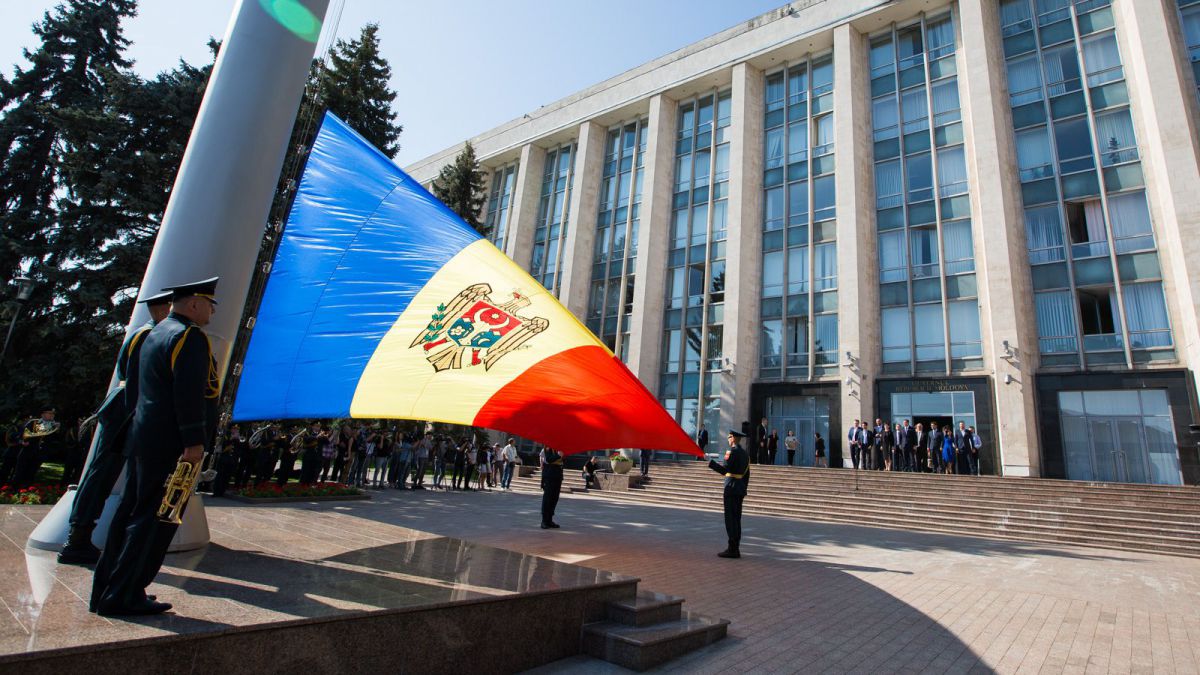 Guvernul RM, în doliu. Sandu: Ne disociem de practicile nocive de divizare a societății 