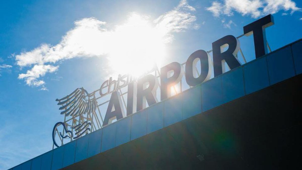 Guvernul a anulat mai multe hotărâri prin care a fost concesionat Aeroportul Internațional Chișinău