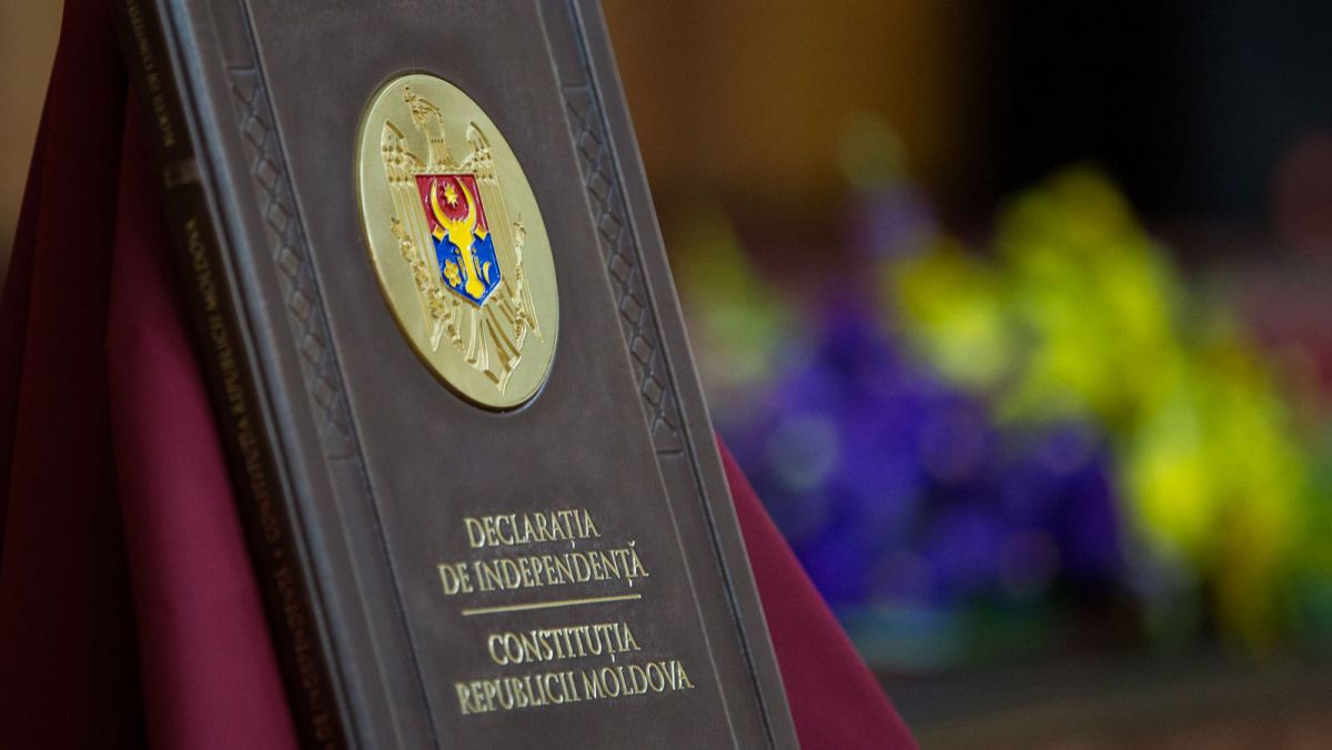 Hotărârea Curții, prin care s-a stabilit că limba de stat este româna, poate fi revizuită? Răspunsul lui Alexandru Tănase