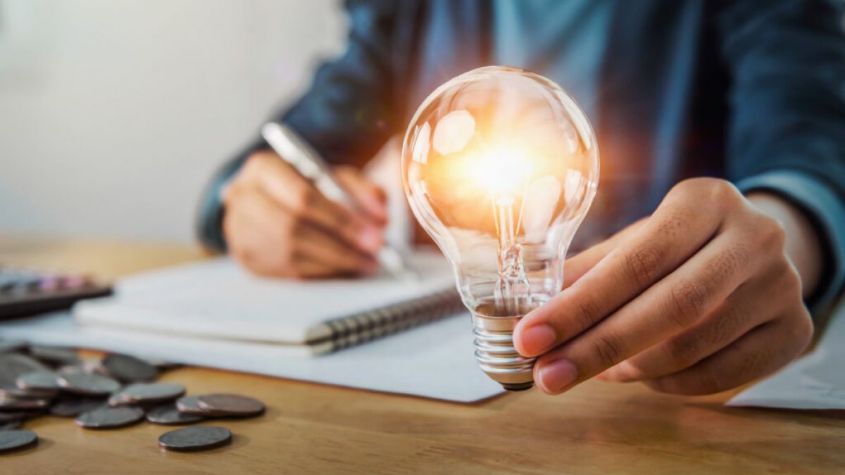 În 2020, toți consumatorii R. Moldova au utilizat 3,86 mld de kWh de electricitate. Costul total al utilității ajunge la 6,79 mld lei