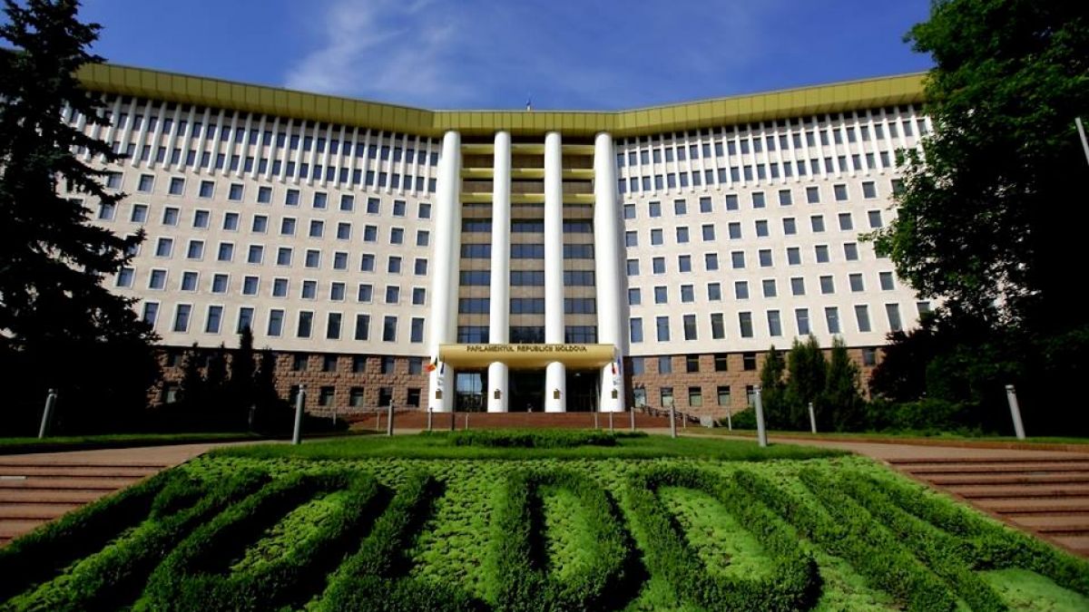 În cel mult 30 de zile va avea loc prima ședință a noului Parlament