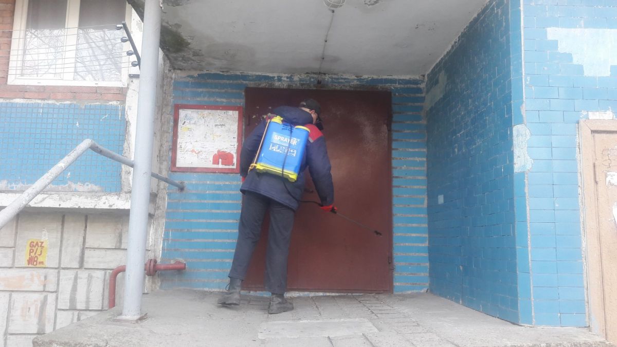 În Chișinău nu se mai dezinfectează scările blocurilor de locuit