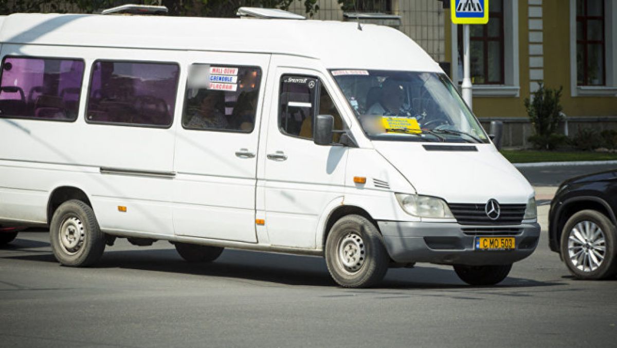 În trei luni, 210 microbuze au fost retrase de pe linie. „Este din ce în ce mai dificilă deservirea populației cu transport public”