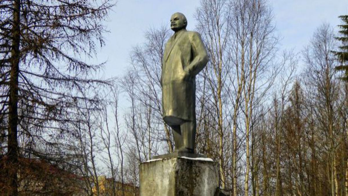 În Ucraina nu mai există statui cu Lenin. Au fost date jos 1320 de piese