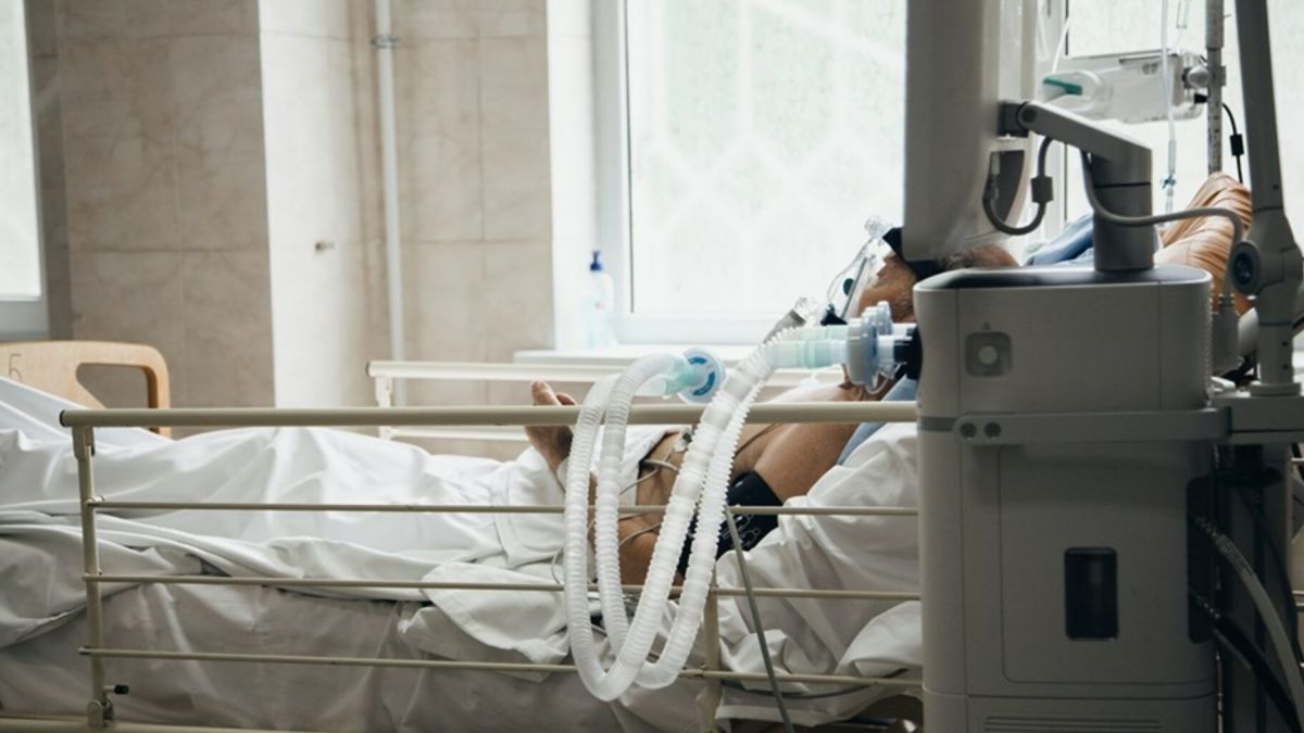Încă cinci moldoveni au murit din cauza infecției cu coronavirusul de tip nou. Alți 442 de pacienți se află în stare gravă