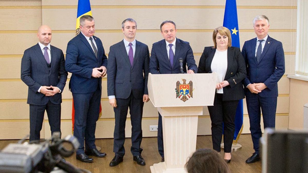 Încă doi deputați Pro Moldova anunță că o vor susține pe Violeta Ivanov la alegerile prezidențiale