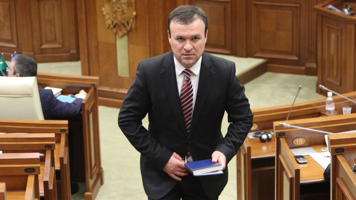 Încă un deputat Pro Moldova este infectat cu COVID-19, iar alții doi s-au tratat