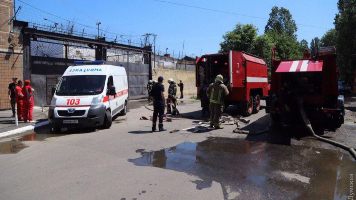 Incendiu la un penitenciar din Odesa. Mai mulți deținuți au organizat o revoltă (VIDEO)