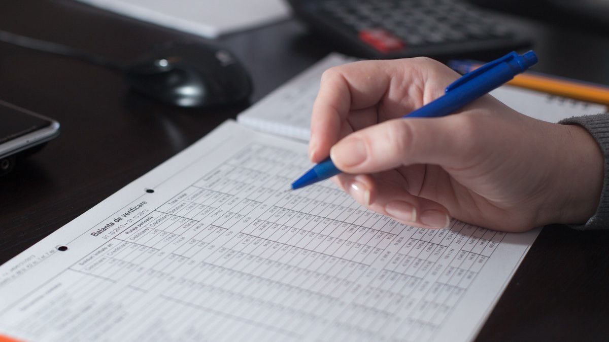 Indemnizaţiile pentru concediul medical pot fi primite. Câți bani a transferat CNAS