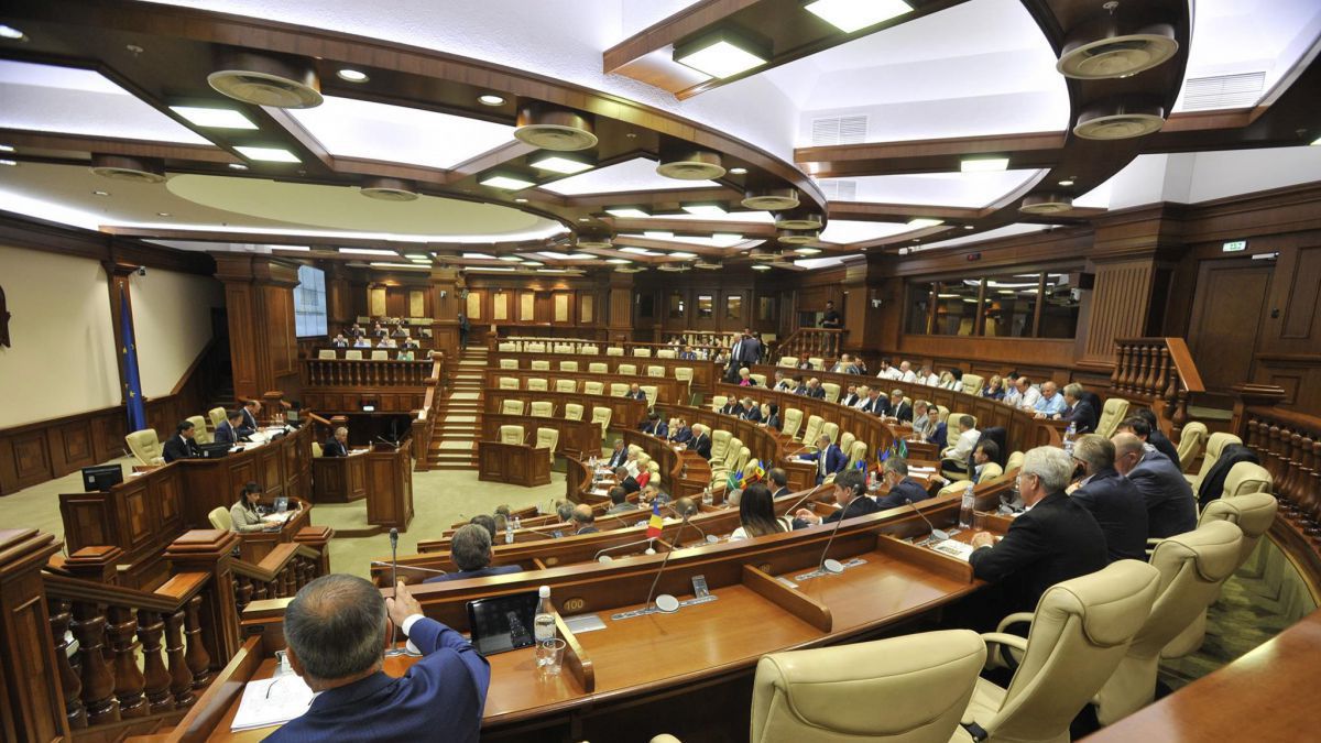 LIVE. Ședința Parlamentului din 18 octombrie 2018. Este supus votului introducerea vectorului european în Constituție
