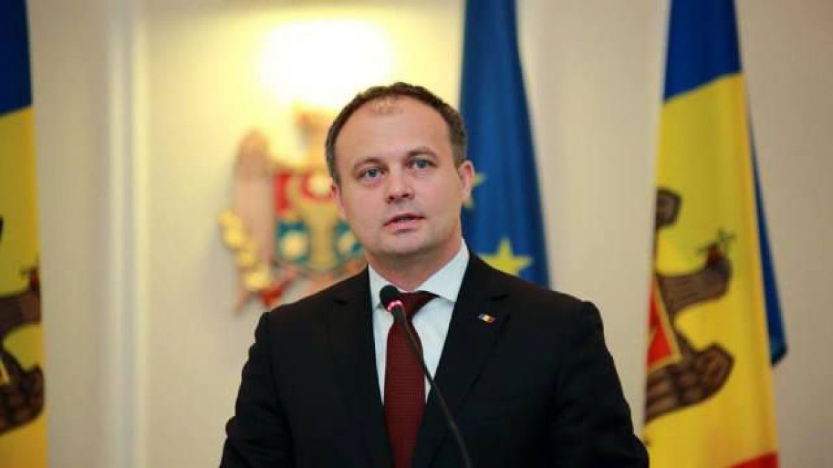 Liberalii îl încurajează pe Andrian Candu să-și convingă colegii de partid să voteze Limba Română în Constituție: „Andrian poate. Hai, Andrian!”