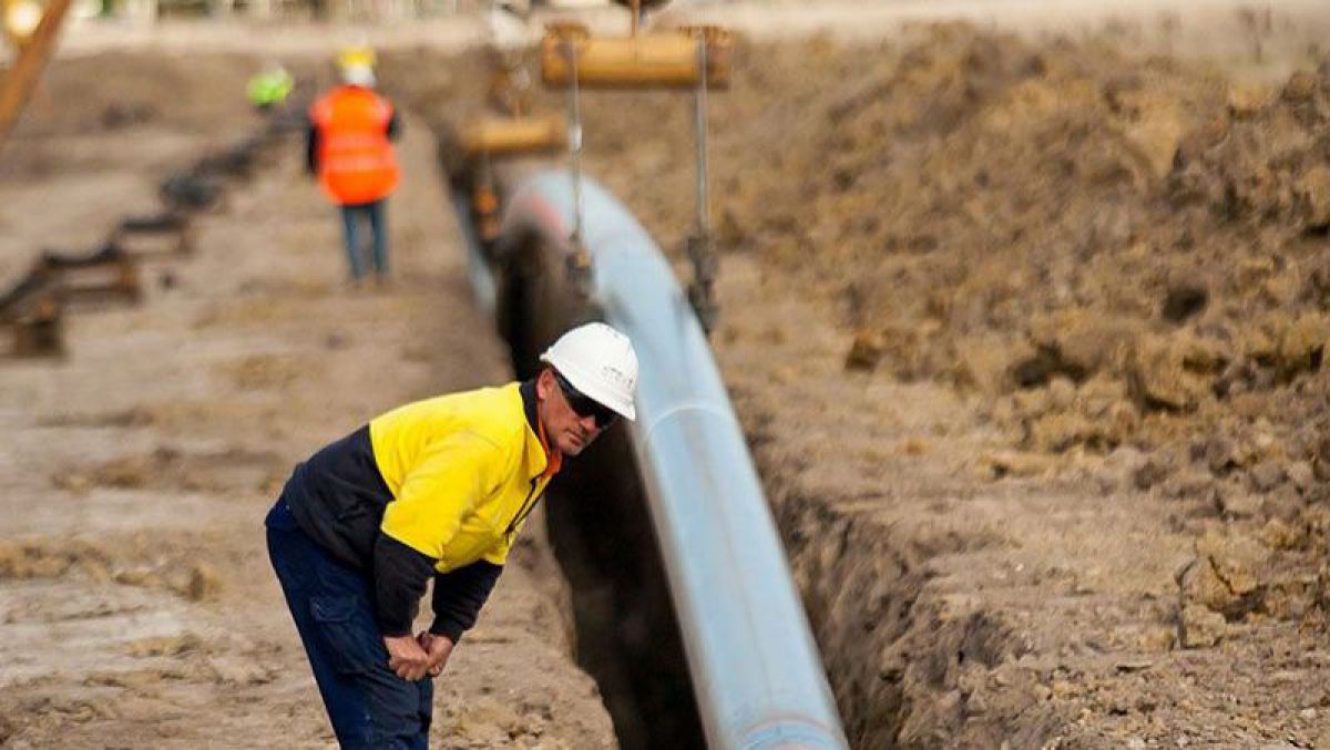 Licitație cu repetiție. De ce nu începe construcția gazoductului ce ne salvează de Gazprom