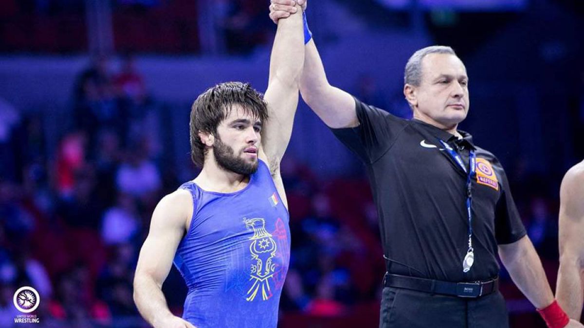 Medalie de argint la mondiale: Victor Ciobanu, luptătorul de stil greco-roman a devenit vicecampion