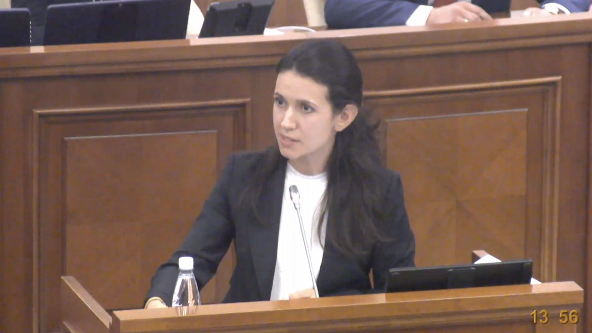 Modificarea Legii Procuraturii, votată în Parlament după ora 22:00. Opoziția a criticat dur inițiativa