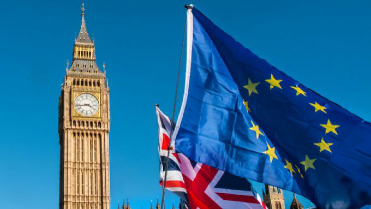 Moldovenii stabiliți în Marea Britanie ar putea avea restricții de circulație
